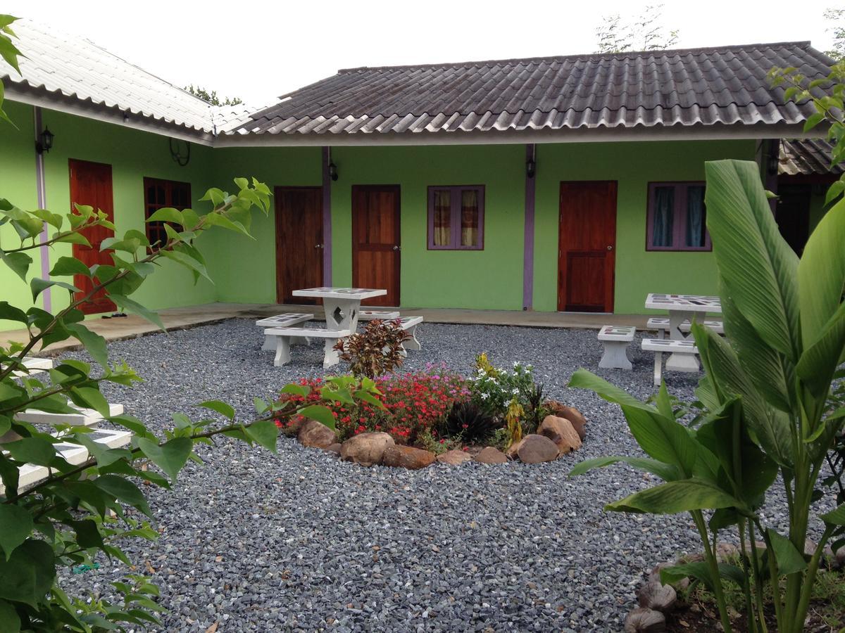 Areeya Resort Watthana Nakhon Εξωτερικό φωτογραφία
